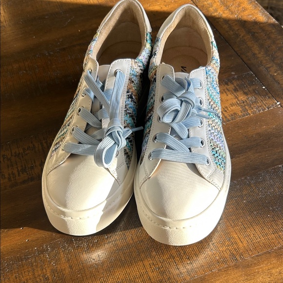 Vaneli Shoes - Vaneli Women's Cream and Multicolor Sneakers